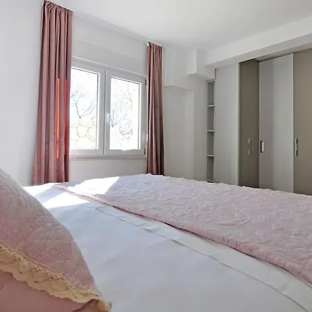 Vila With Sea View And Pool Omiš